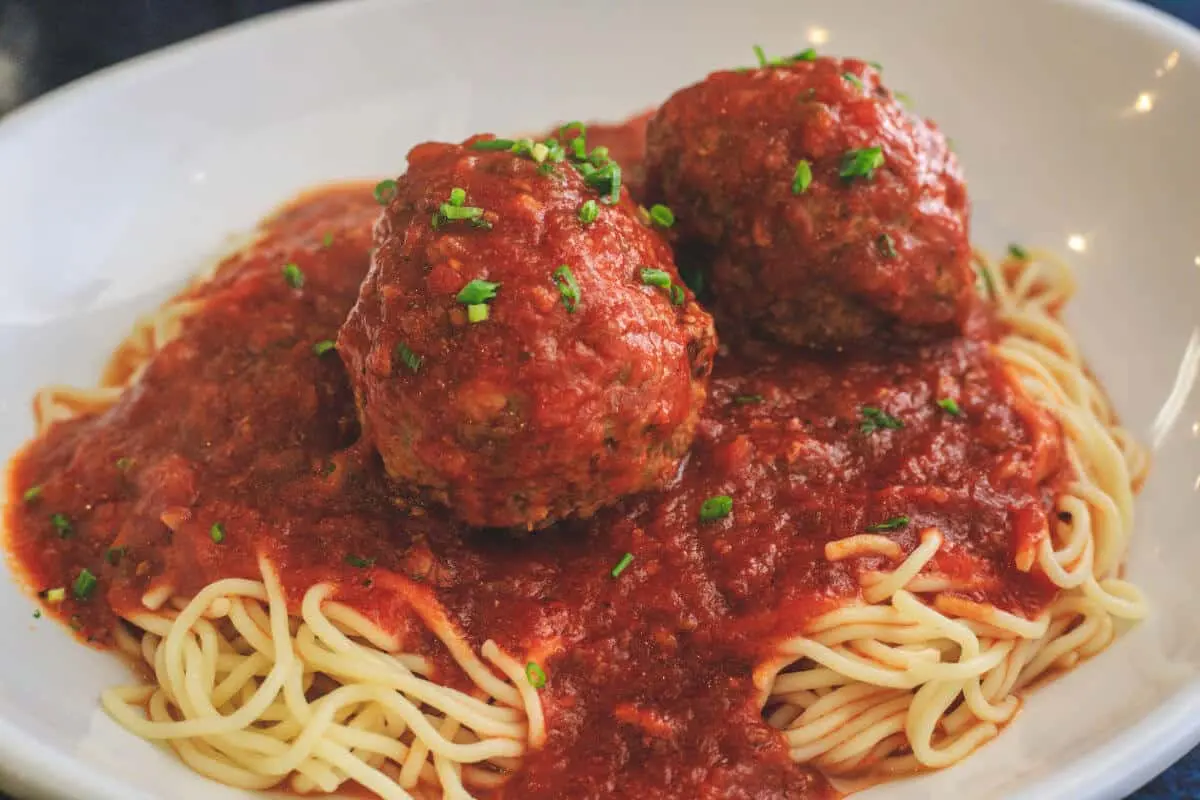 Spaghetti and meatballs in red sauce